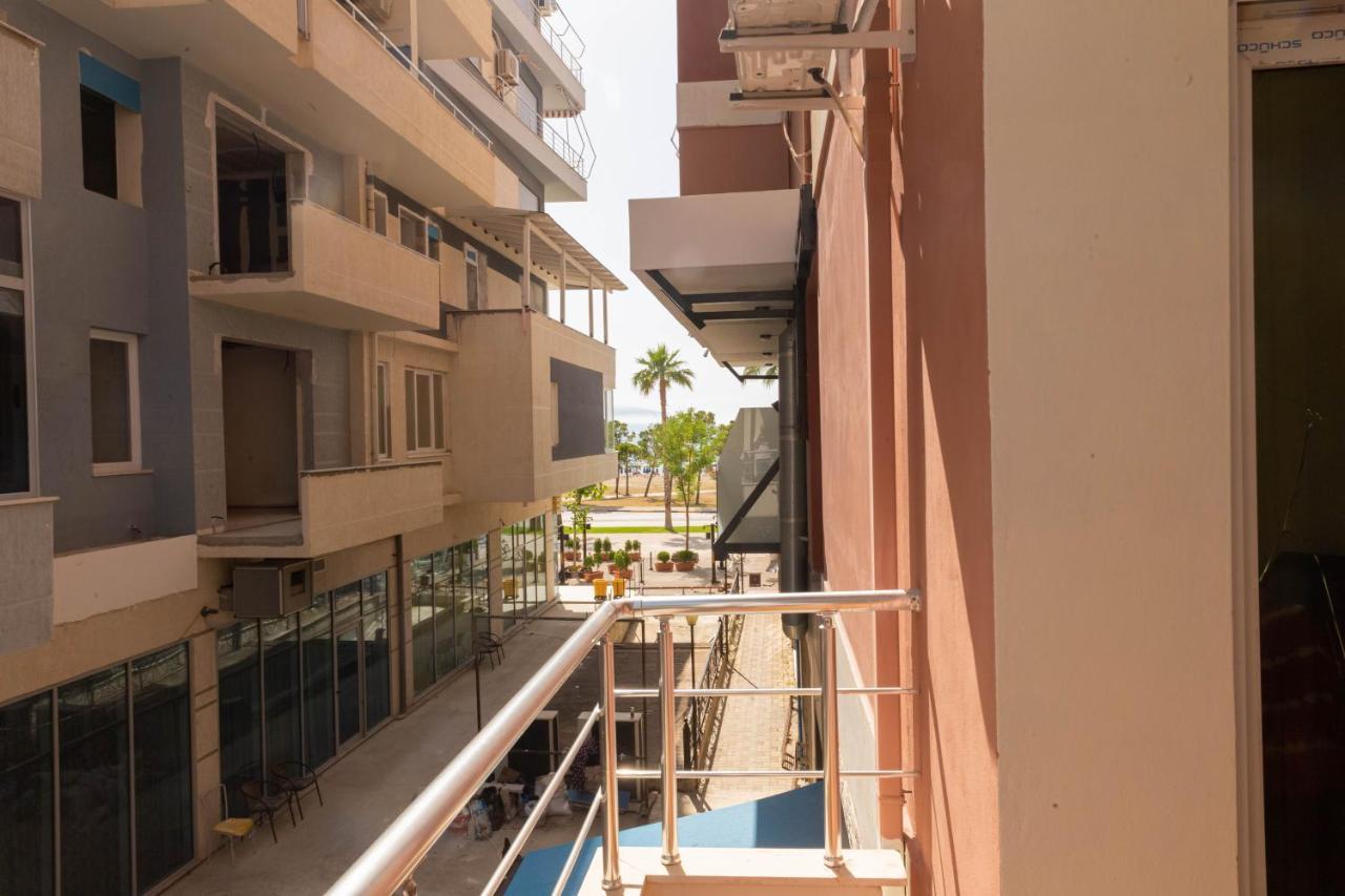 Hotel Aglon Vlorë Eksteriør billede