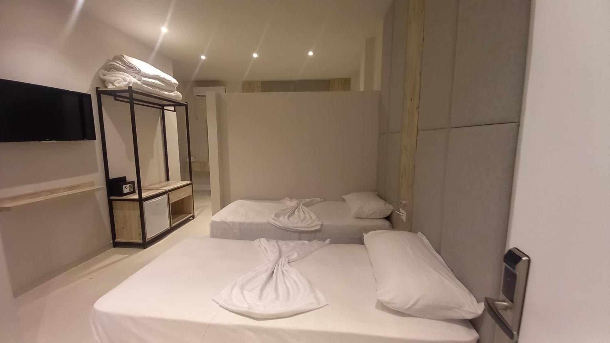 Hotel Aglon Vlorë Værelse billede